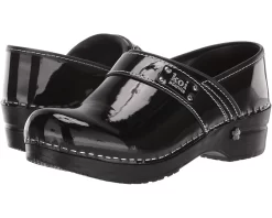 Sanita Lindsey By Koi